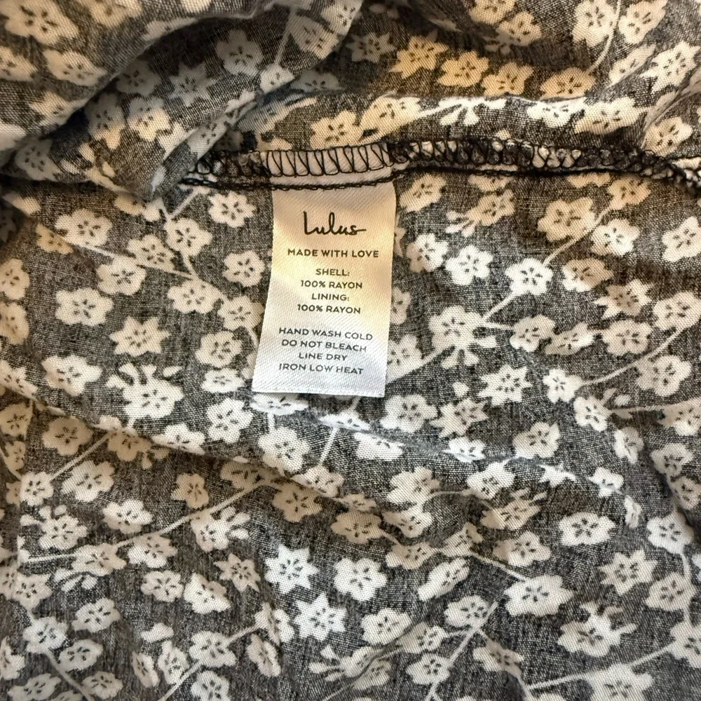 Lulu's Kind Heart Black Floral Print Tiered Lace-Up Midi Dress - Picture 6 of 10